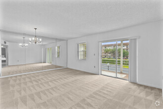 Building Photo - 4980 E Sabal Palm Blvd
