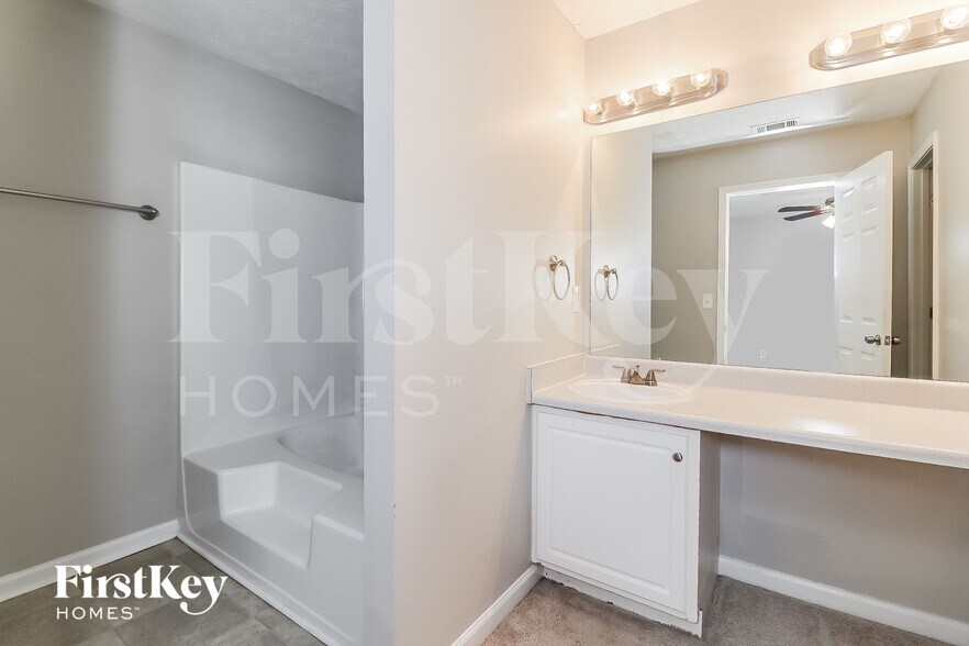 Building Photo - 5629 Norman Dr