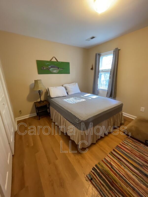 Building Photo - 22 Acklen Dr