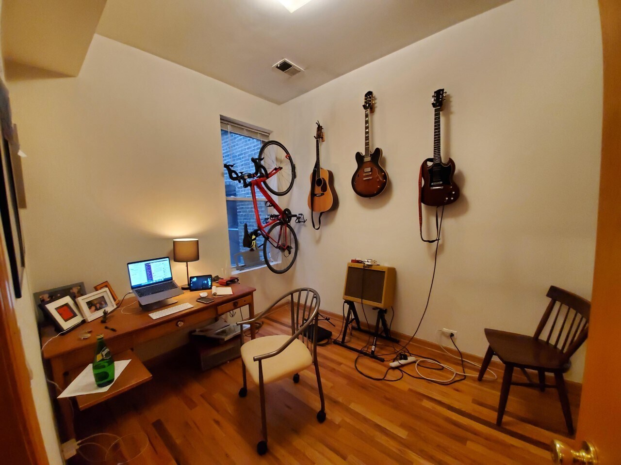 Building Photo - 2048 N Western Ave