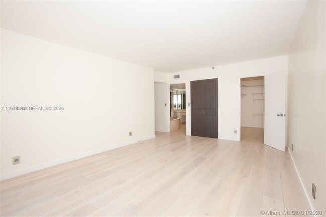 Building Photo - 19667 Turnberry Way