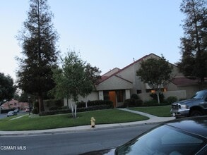 Building Photo - 5233 Huntley St
