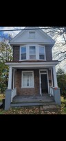 Building Photo - 719 Seneca St