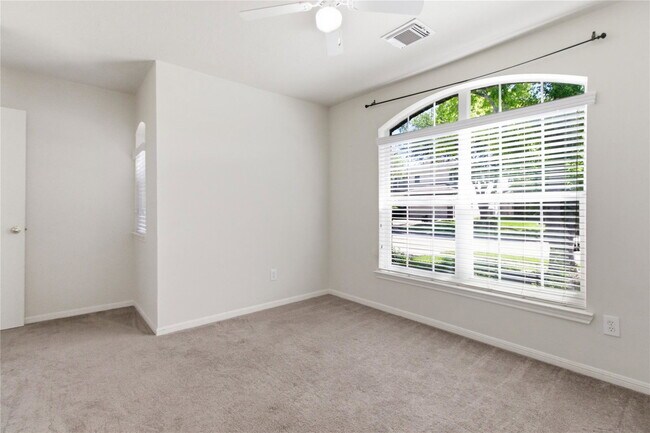 Building Photo - Teal Run Place Court, Fresno, TX 77545 - 4 BR 2 BA single-family home