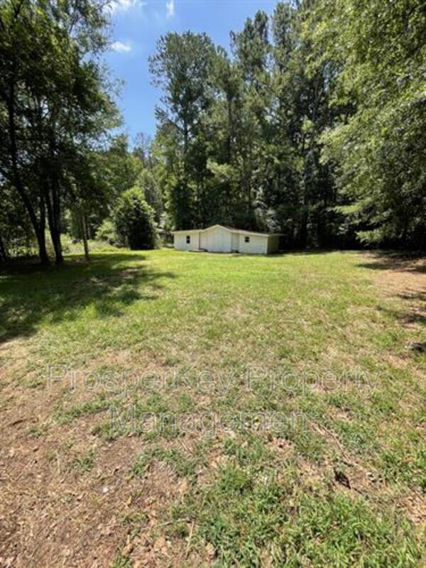Building Photo - 4320 Fayetteville Rd