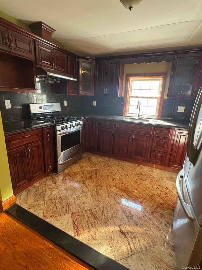 Building Photo - 85-19 239th St