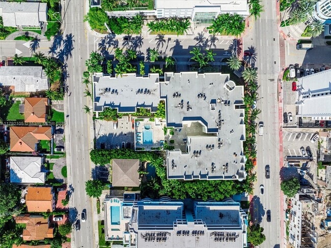 Building Photo - 9172 Collins Ave