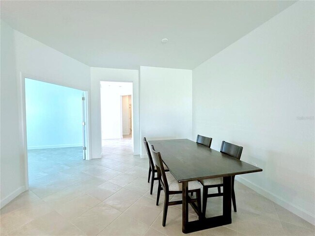 Building Photo - 8225 Shr Lk Dr