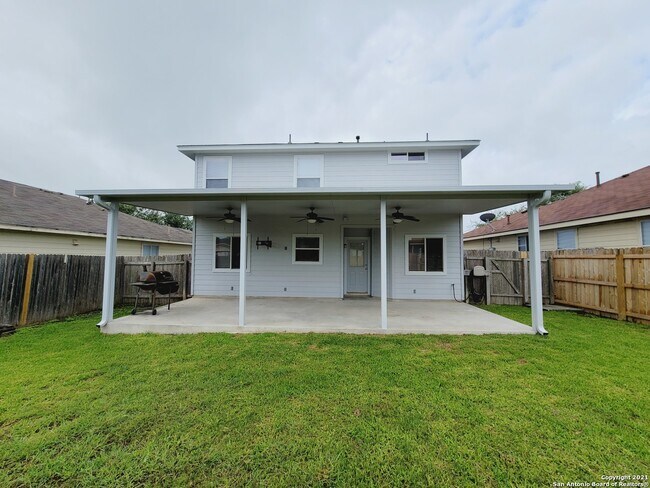 Building Photo - 8451 Chalk Hill Cove