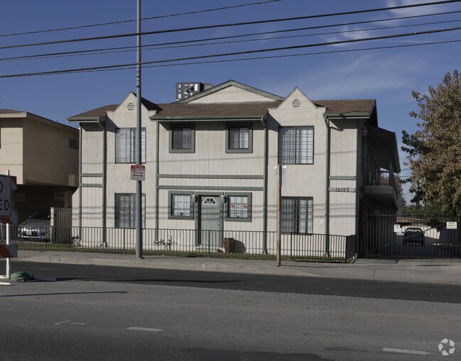 Building Photo - 12155-12157 Vanowen St