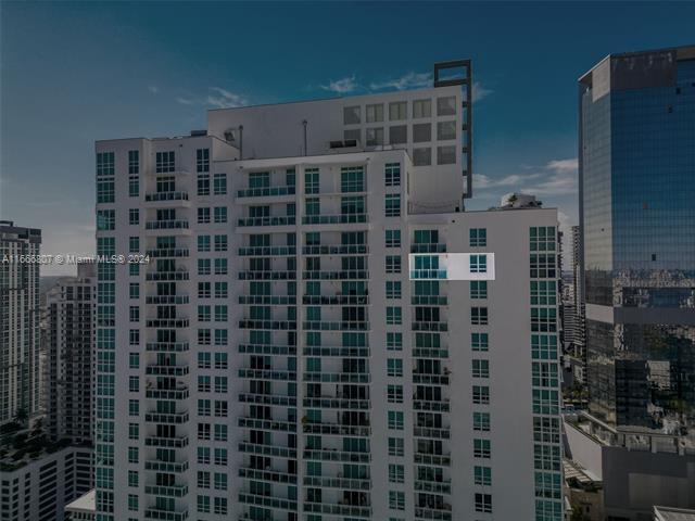 Building Photo - 951 Brickell Ave