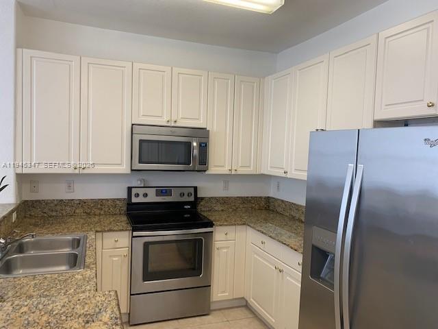 Building Photo - 7973 NW 114th Pl