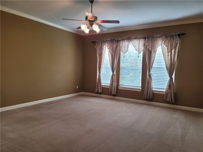 Building Photo - 1901 Woodhaven Ct