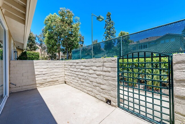 Building Photo - Quiet Carmel Valley Condo For Rent!