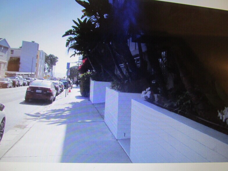 Building Photo - 55 Navy St
