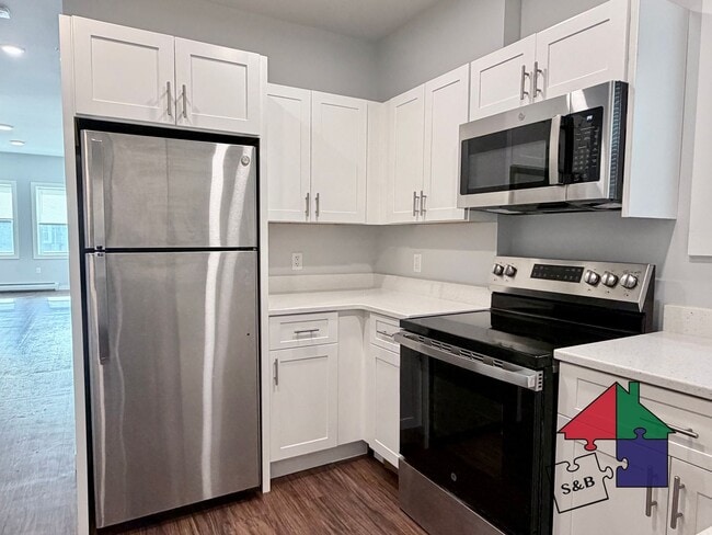 Building Photo - 33 Granite St