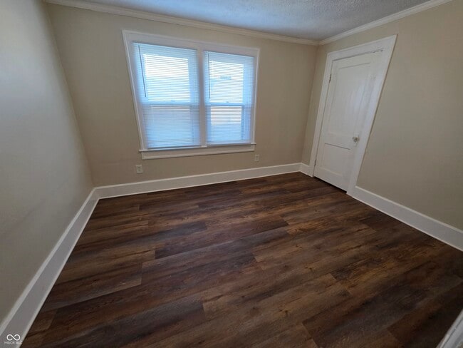 Building Photo - 316 N Denny St