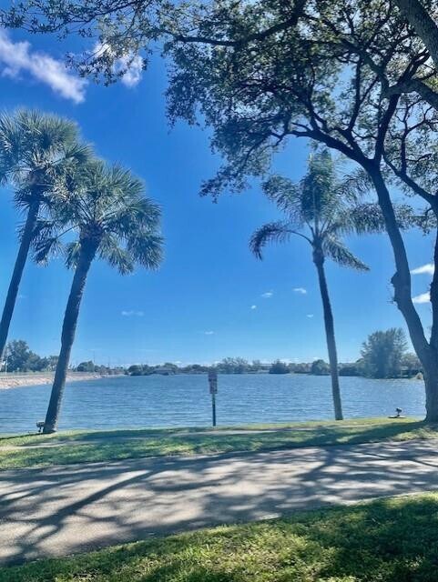 Building Photo - 3590 Blue Lake Dr