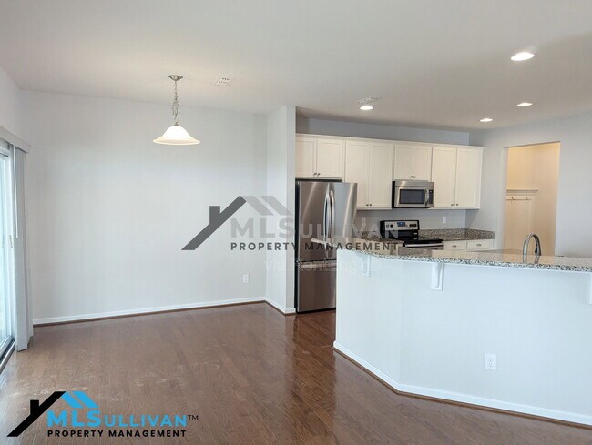 Building Photo - 3973 White Kestrel Dr