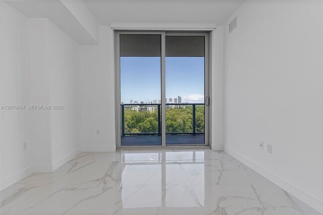 Building Photo - 16385 Biscayne Blvd