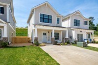 Building Photo - Rental Home with Elevated Amenities