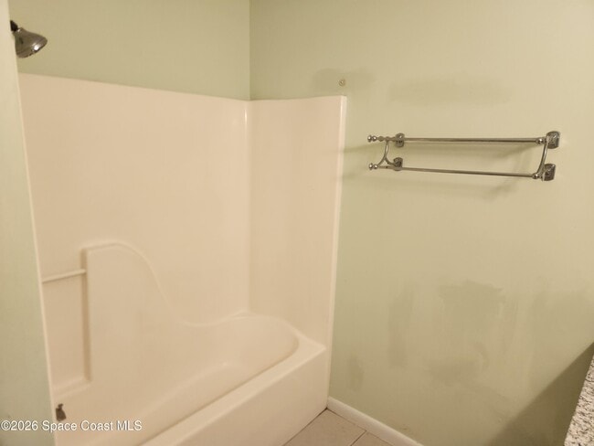 Building Photo - 2130 Forest Knoll Dr NE