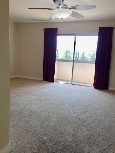 Large master bedroom - 19168 Lahey St