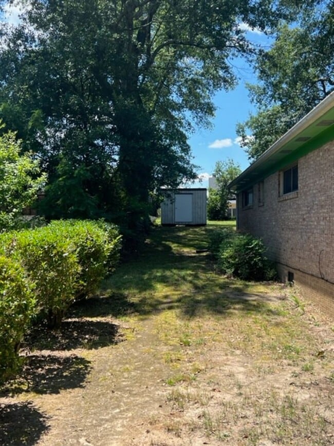 Building Photo - So Close to Downtown Greenville - this VER...