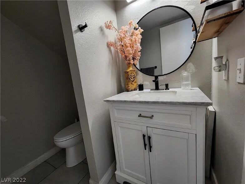 Building Photo - 3671 Villa Knolls E Dr