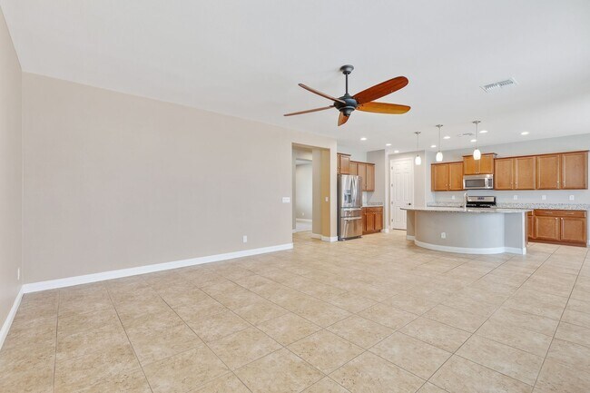 Building Photo - 3 Bed 2 Bath Home In Peoria