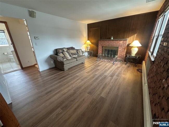 Building Photo - 74 Rosemont Ave