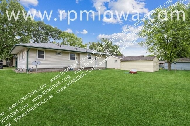 Building Photo - RANCH HOME IN ANKENY!! 3 Bed, 1 Bath home ...