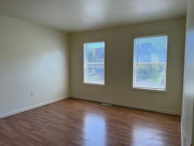 Building Photo - Beautiful 3-Bedroom Home in Penn Manor School District - Finished basement!