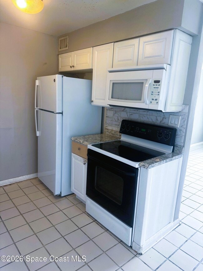 Building Photo - 140 Minna Ln