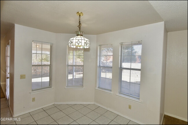 Building Photo - 6553 Brisa Del Mar Dr