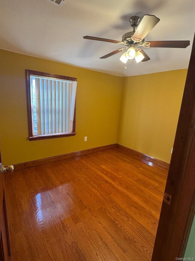 Building Photo - 85-19 239th St