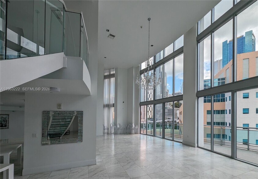 Building Photo - 350 S Miami Ave