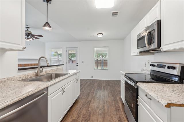 Building Photo - 8821 Tumbleweed Dr