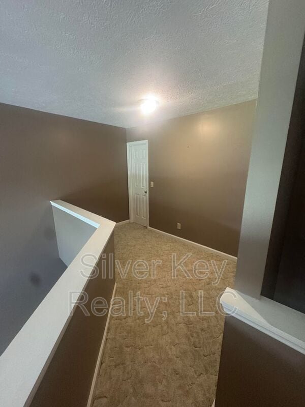 Building Photo - 136 S Matlock Ave