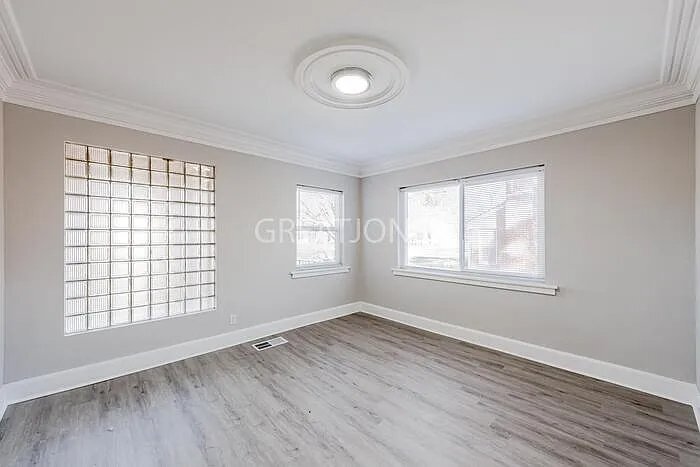 Building Photo - 1937 Bullard St