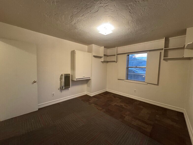 Building Photo - 2408 S Woodward Ave