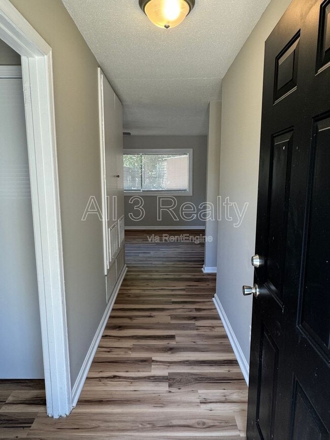 Building Photo - 457 Mulligan Dr