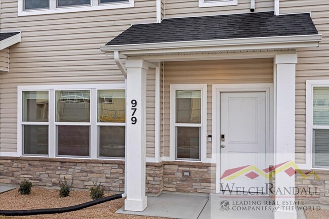 Building Photo - Brand New Townhome in Tremonton