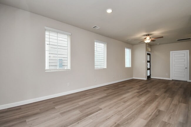 Building Photo - 8408 Rising Stream Dr