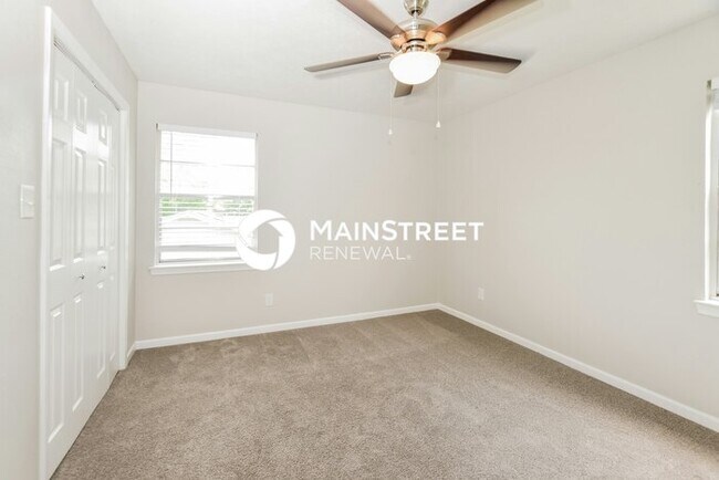 Building Photo - 3 Bedroom Pet-Friendly Home in Forney, TX with Main Street Renewal