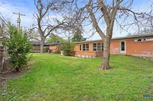 Building Photo - 2305 N 15th St