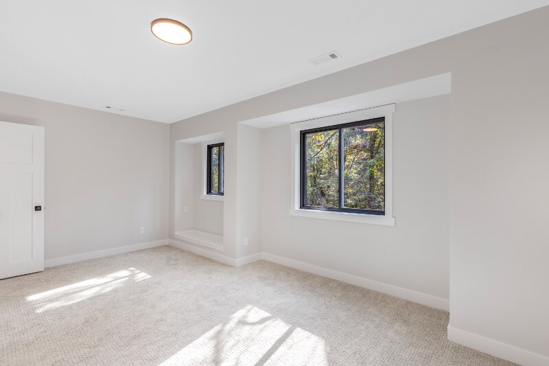 Building Photo - 16479 221st Ave NW