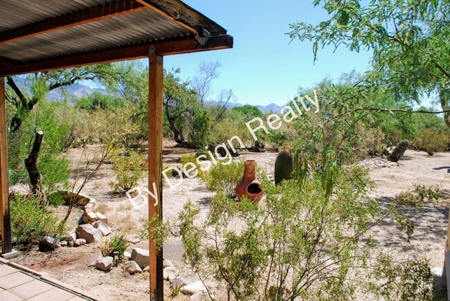 Building Photo - Catalina Foothills 1 Bed 1 Bath Stand Alone Home - Natural Desert Surroundings