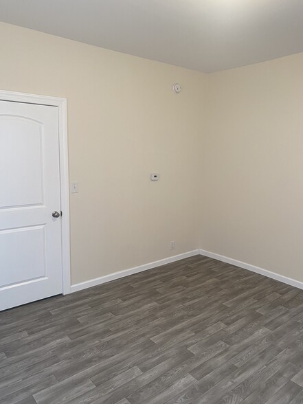 Bedroom 2 - 3 Westmoreland St