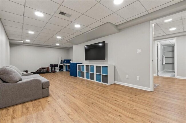 Building Photo - 4021 Primrose Ln NW